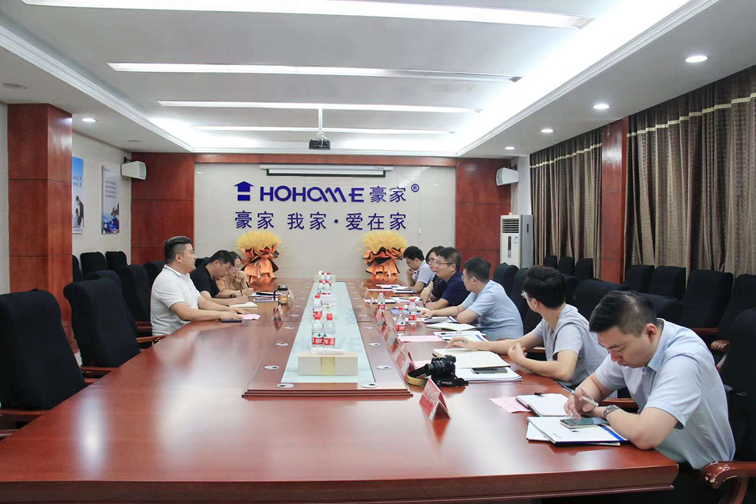 8月5日上午，北京證券交易所華東區(qū)副首席代表蔣天剛，安徽省股交中心董事會秘書孔令貴等一行蒞臨豪家集團2