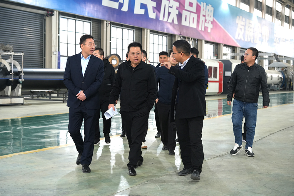 市委政研室、市政府政研室、市發(fā)改委等領(lǐng)導(dǎo)一行蒞臨豪家集團
